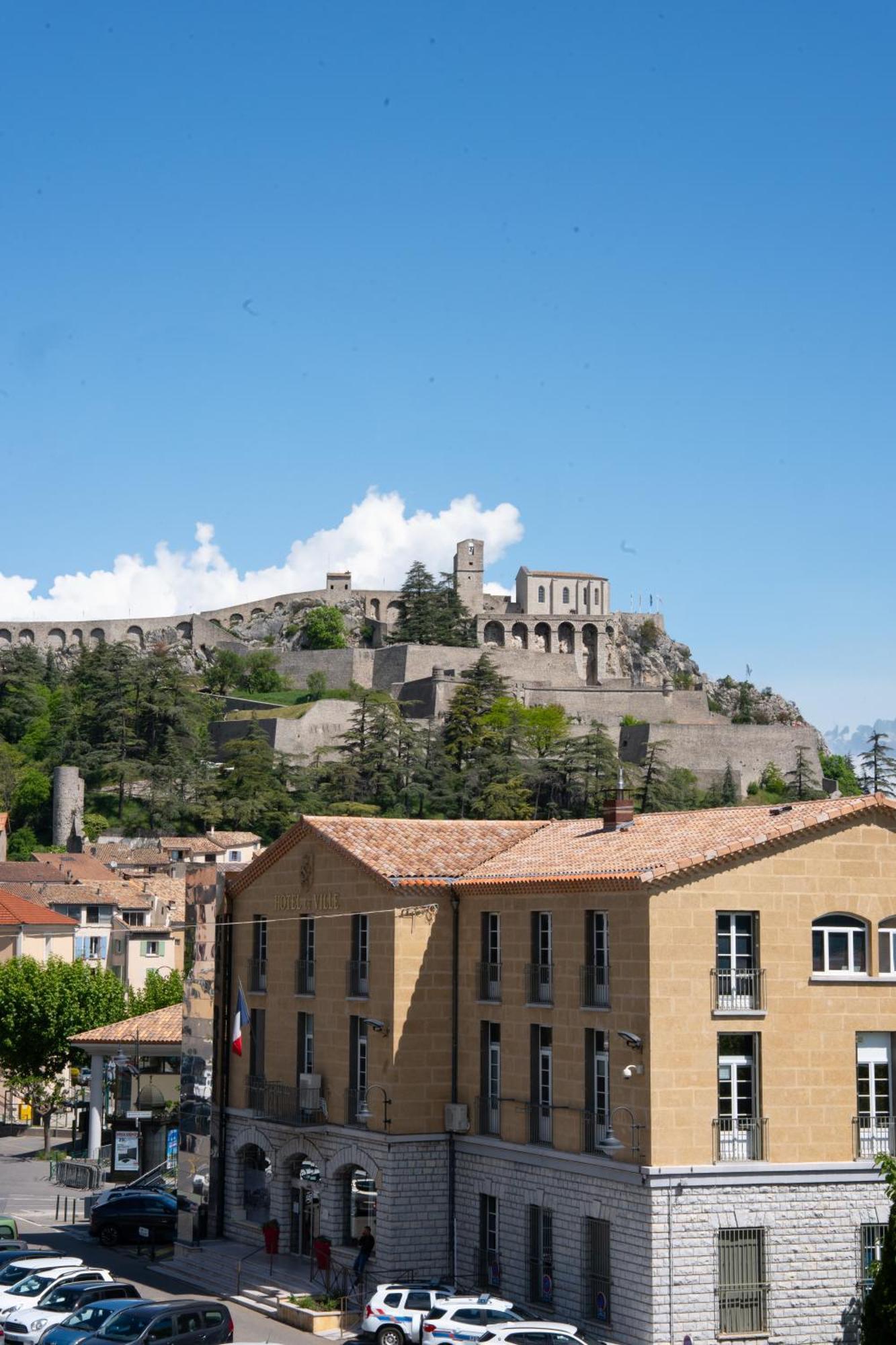 Appartement Centre De Sisteron Esterno foto